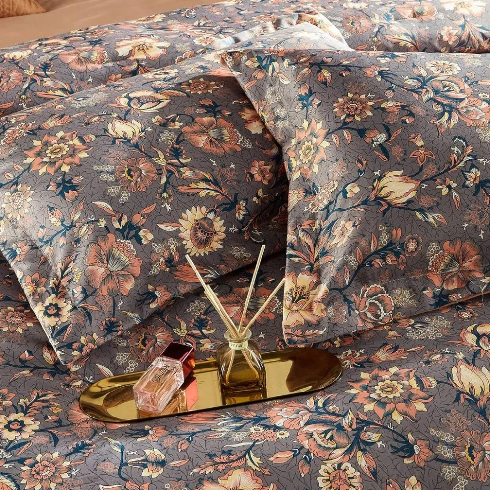 Boho Bliss: Paisley Floral Duvet Cover Set with Pillowcases